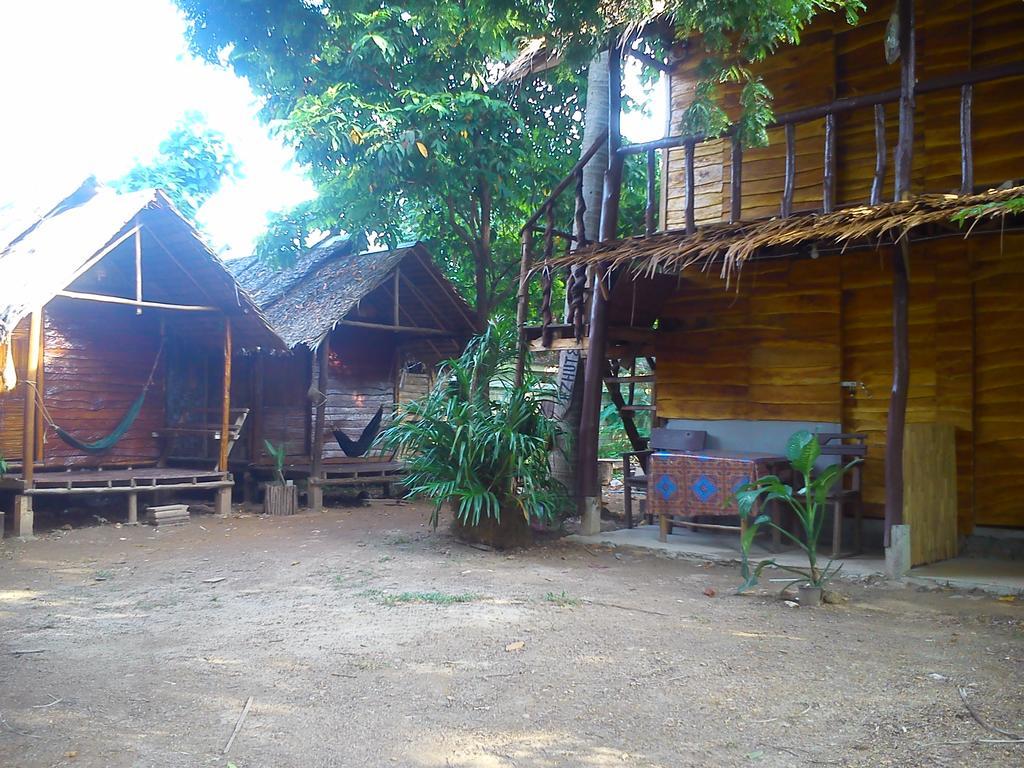 Easy Huts Hotel Ko Lanta Exterior foto